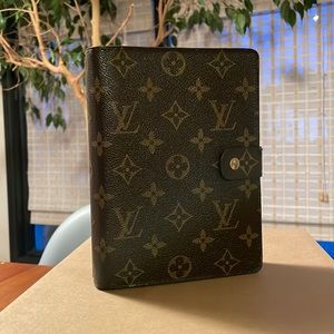 Authentic Louis Vuitton MM Agenda